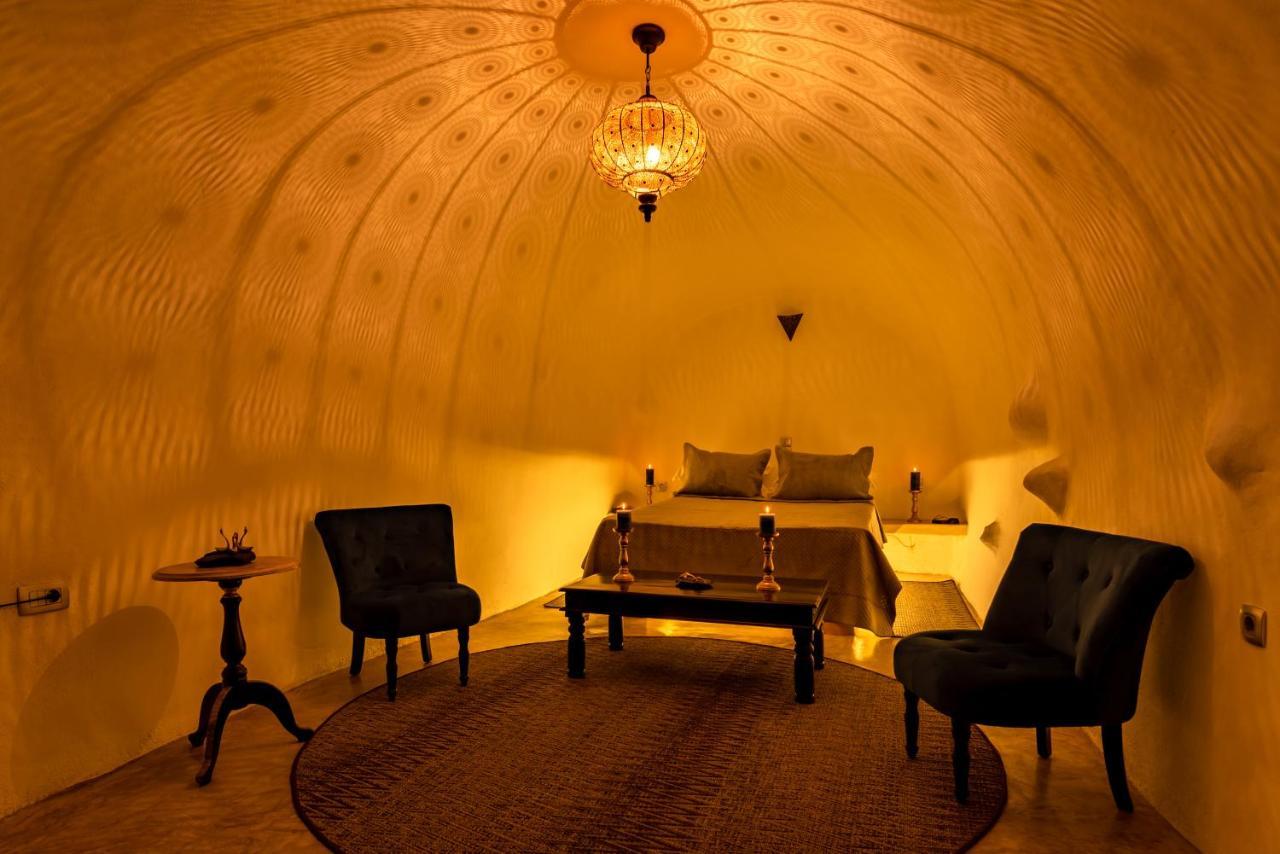 Black Bay Caves Suites Akrotírion Dış mekan fotoğraf