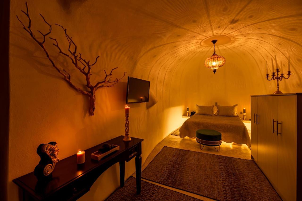 Black Bay Caves Suites Akrotírion Dış mekan fotoğraf